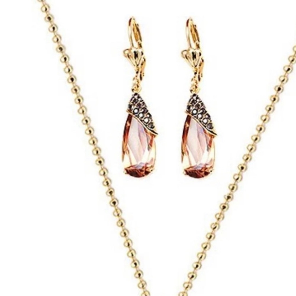 🆕18K Gold-plated Necklace and Earrings